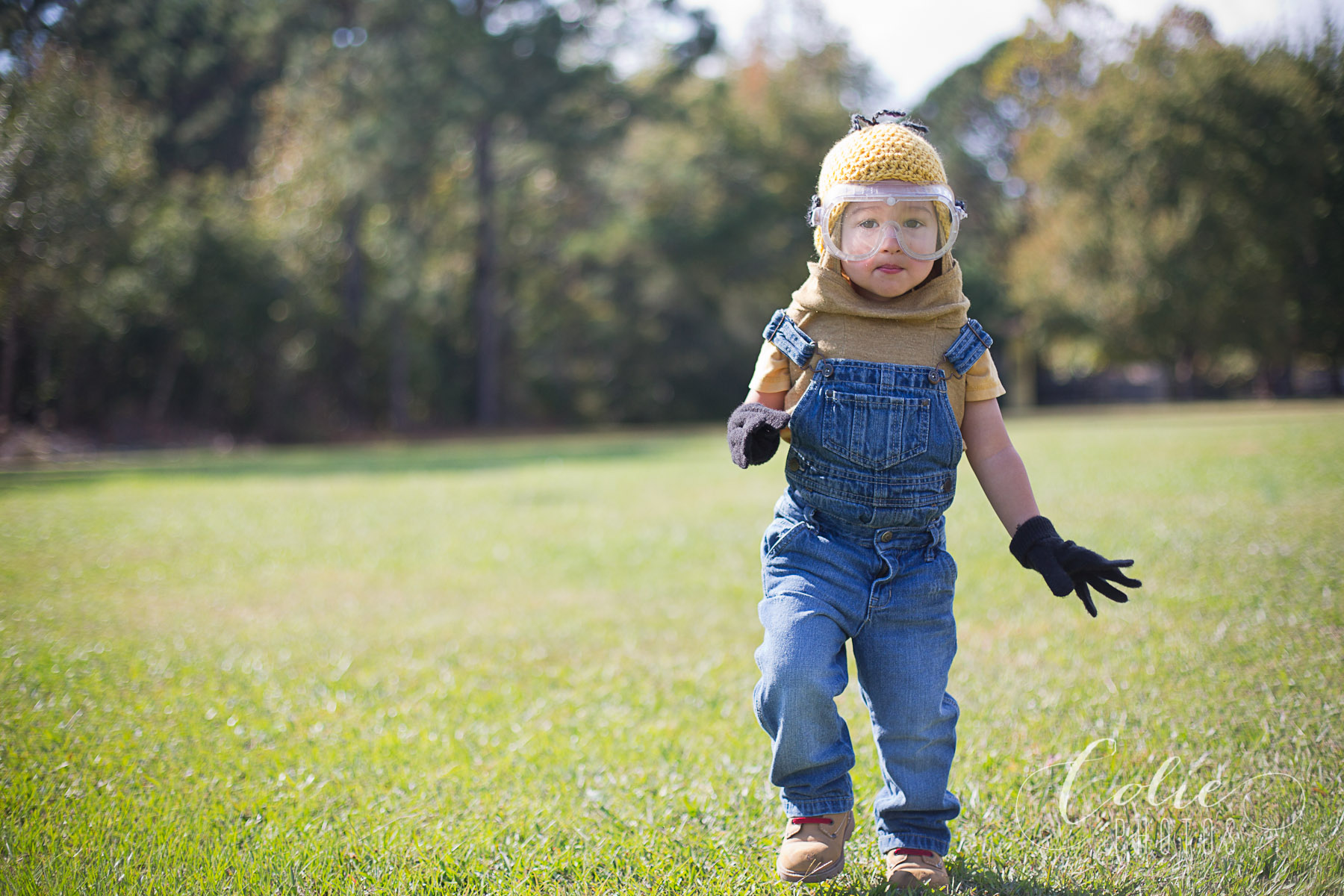 Halloween costume minion banana